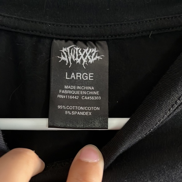 Cutout sleeve long sleeve - Picture 3 of 3